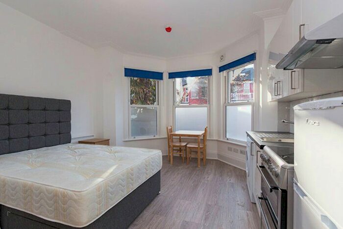 Studio To Rent In Fleetwood Road, Willesden Green, London, NW10