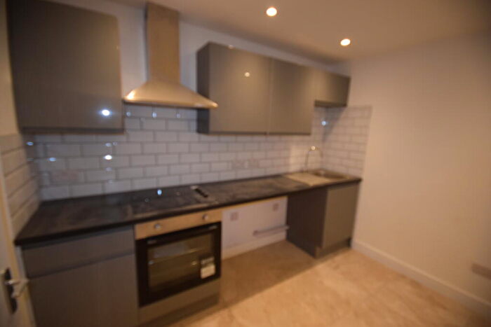 Flat To Rent In Leigh Road, Eastleigh, SO50