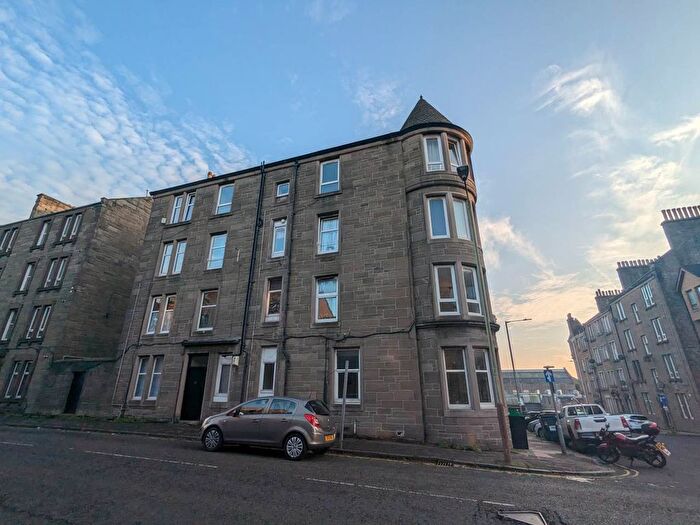 1 Bedroom Flat To Rent In Arthurstone Terrace, Dundee, DD4