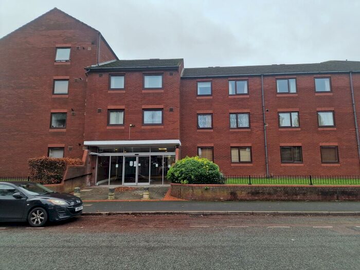2 Bedroom Apartment To Rent In Wyndham Road, Birmingham, B16