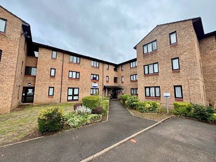1 Bedroom Property To Rent In Woodlea Court, Verona Close, Uxbridge, UB8