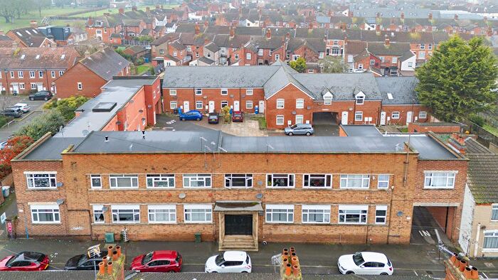 1 Bedroom Flat For Sale In Wood Street, Kettering, NN16
