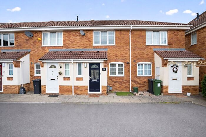 3 Bedroom Terraced House For Sale In Belfry Square, Beggarwood, RG22