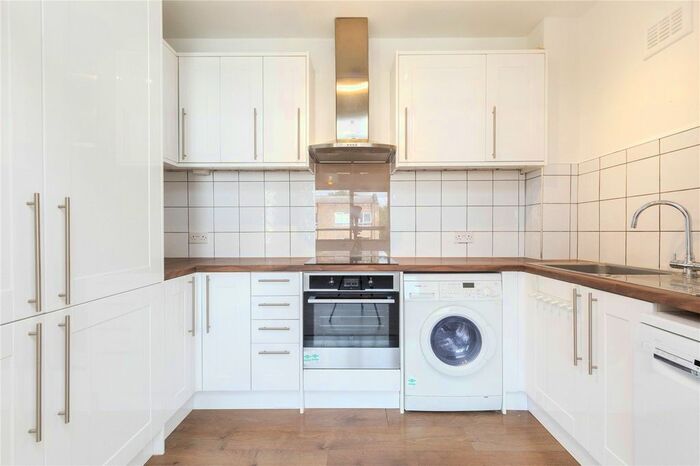 2 Bedroom Flat To Rent In Aberdeen Park, London, N5