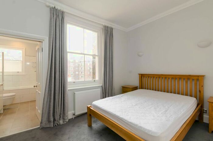 2 Bedroom Flat To Rent In St George's Square, Pimlico, London, SW1V