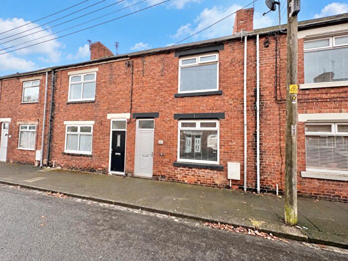 3 Bedroom Terraced House For Sale In Albert Street, Chilton, Ferryhill, DL17