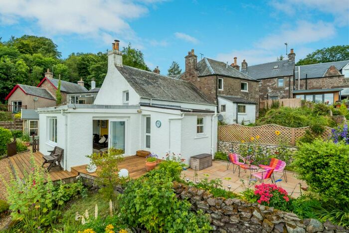 2 Bedroom Cottage For Sale In Woodend Cottage, Perth Road, Gilmerton, Perthshire, PH7