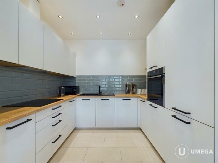 3 Bedroom Flat To Rent In Lauderdale Street, Marchmont, Edinburgh, EH9