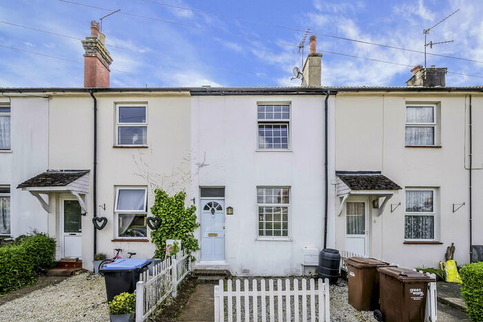 4 Bedroom Terraced House To Rent In Crescent Road, Bletchingley, RH1