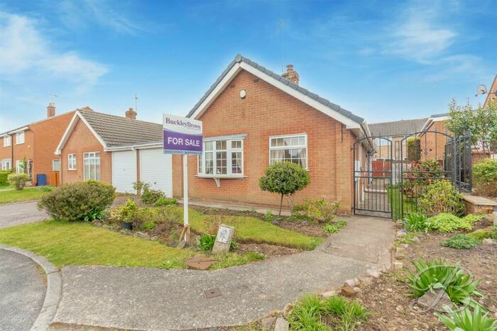 3 Bedroom Semi-Detached Bungalow For Sale In Forest Close, Rainworth, Mansfield, NG21