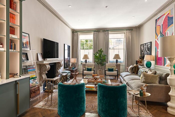 3 Bedroom Maisonette To Rent In Wilton Terrace, London, SW1X