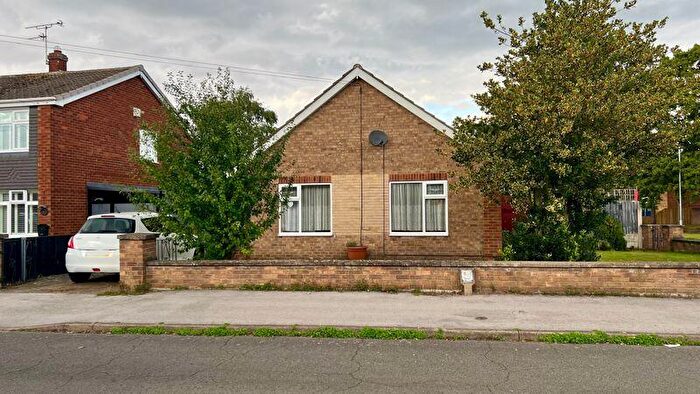 3 Bedroom Detached Bungalow For Sale In Shakespeare Avenue, Scunthorpe, DN17
