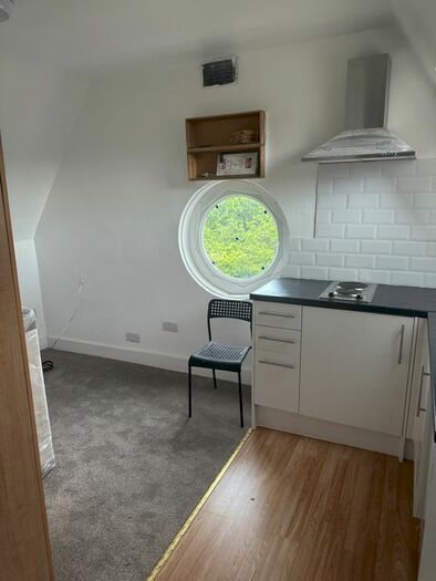 Studio To Rent In Wickham Road, London, SE4