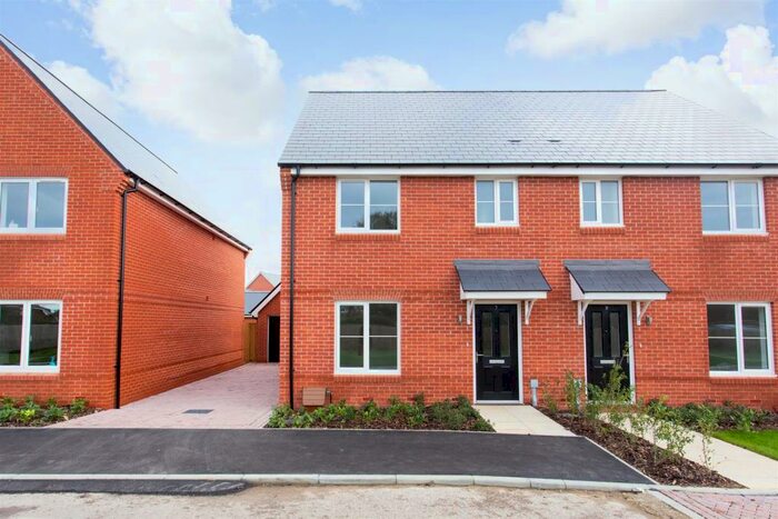 3 Bedroom House To Rent In Maude Way, Royal Parade, Canterbury, CT1