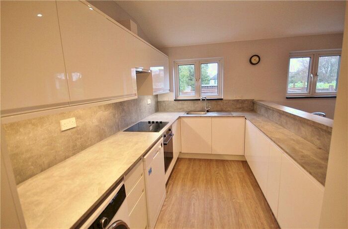 1 Bedroom Flat To Rent In Addiscombe Road, Croydon CR0