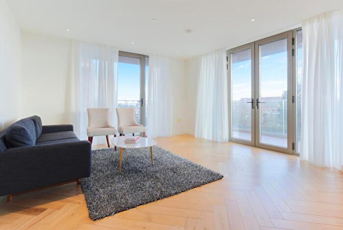 2 Bedroom Apartment To Rent In Lessing Building, West Hampstead Square, NW6