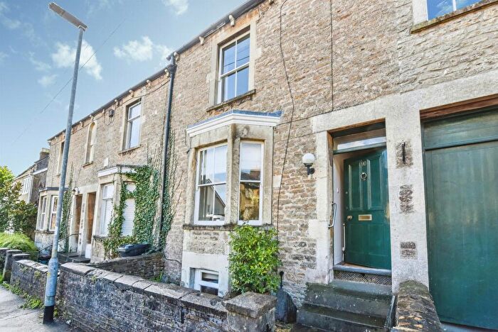 4 Bedroom Semi Detached House For Sale In Broadway, Frome, BA11