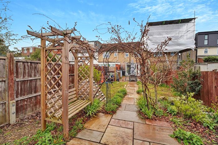 2 Bedroom Terraced House For Sale In Hart Road, Byfleet, KT14