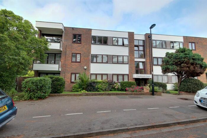 2 Bedroom Flat To Rent In Forsyth Place, Enfield, EN1
