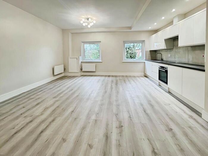 3 Bedroom Flat To Rent In Bridge Street, Halstead, CO9
