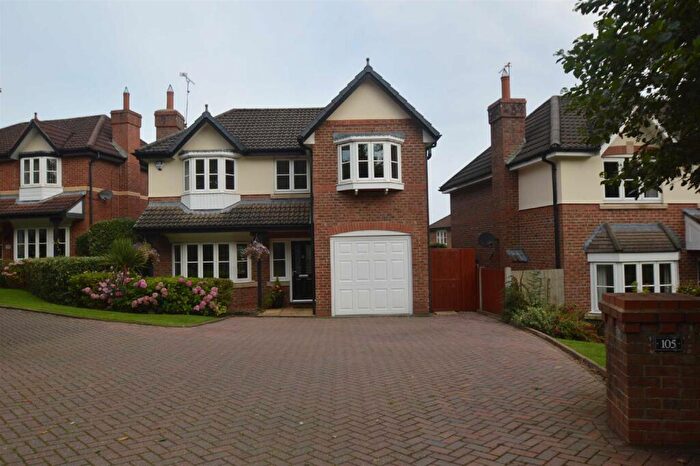 4 Bedroom House To Rent In Victoria Road, Macclesfield, Cheshire, SK10