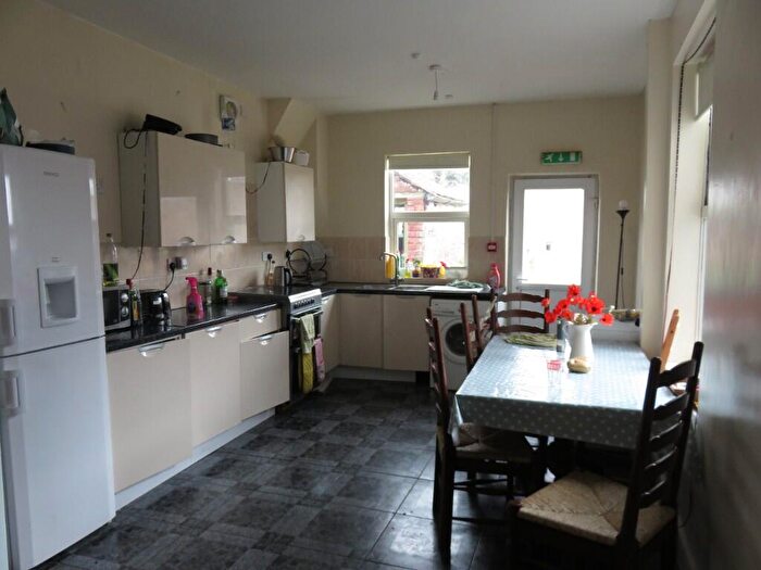 4 Bedroom Terraced House To Rent In Harlaxton Drive, Nottingham, Nottinghamshire, NG7