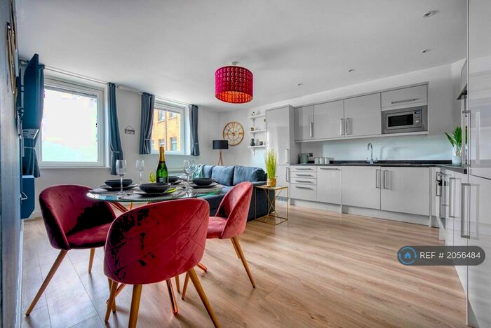 2 Bedroom Flat To Rent In The Post House, Gloucester, GL4