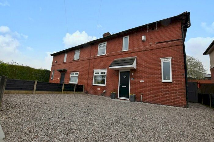 3 Bedroom Semi-Detached House To Rent In Heywood Street, Little Lever, Bolton, BL3
