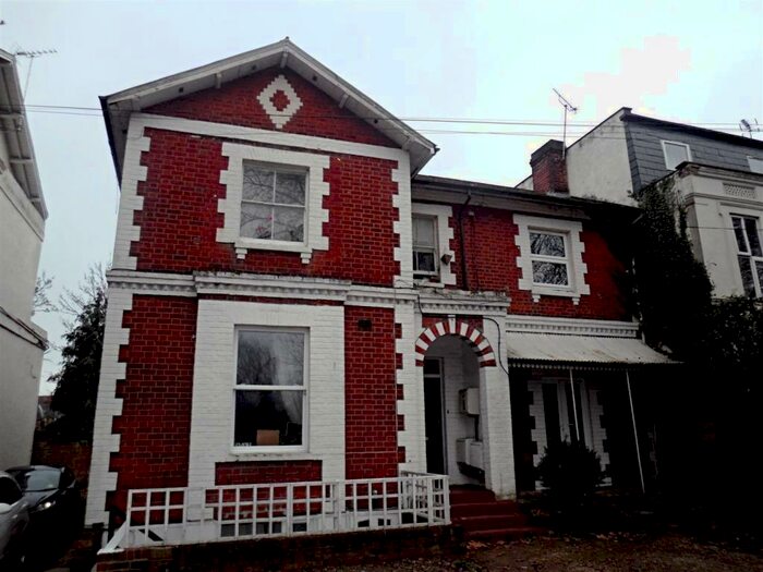 Studio To Rent In London Road, Reading, Berkshire, RG1