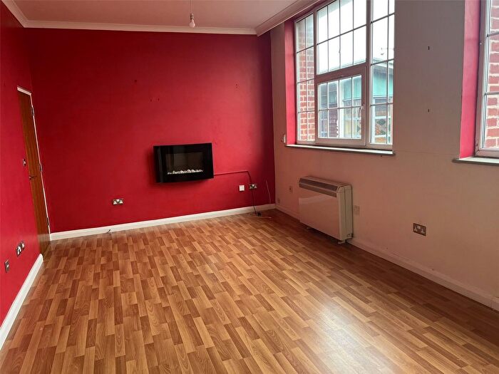 1 Bedroom Flat For Sale In Andover Street, Leicester, Leicestershire, LE2