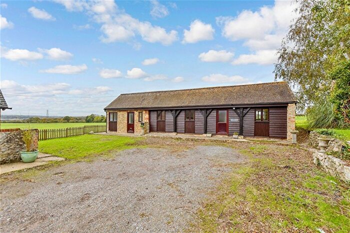 1 Bedroom Barn Conversion For Sale In Pratling Street, Aylesford, Kent, ME20