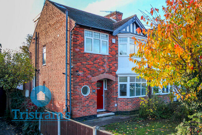 4 Bedroom Semi-Detached House To Rent In Davies Road, West Bridgford, NG2