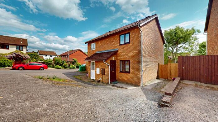 2 Bedroom Flat To Rent In Garrick Drive, Thornhill, Cardiff, CF14