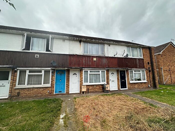 1 Bedroom Studio To Rent In Yeading Lane, Masefield Lane, Hayes, UB4