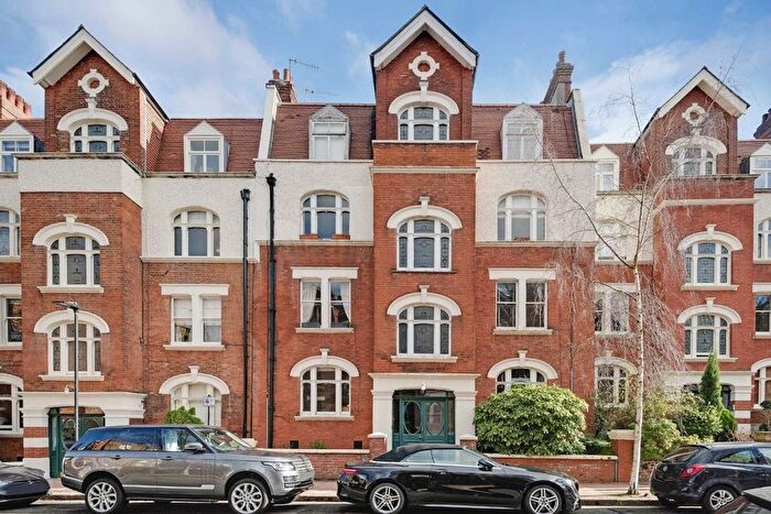 1 Bedroom Flat To Rent In Honeybourne Road, West Hampstead, NW6