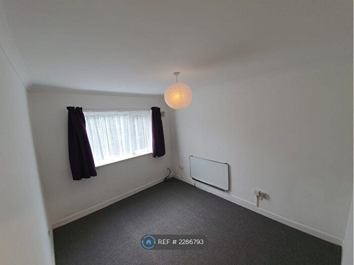 1 Bedroom Flat To Rent In Station Rd, Kenilworth, CV8
