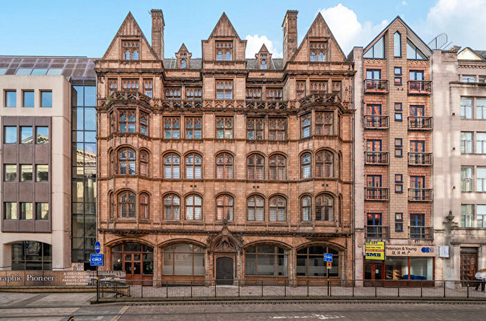 2 Bedroom Apartment For Sale In Queens College Chambers, Paradise Street, Birmingham, B1