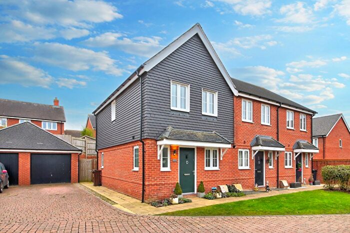 2 Bedroom End Of Terrace House For Sale In Mill Mead, Overton, Basingstoke, RG25
