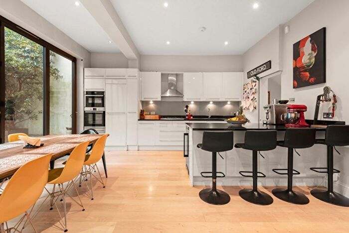 5 Bedroom Terraced House To Rent In Winchendon Road, Parsons Green, SW6