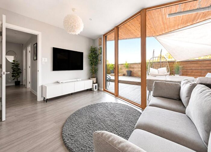 2 Bedroom Apartment For Sale In Varney Court, St. Marks Square, Bromley, BR2