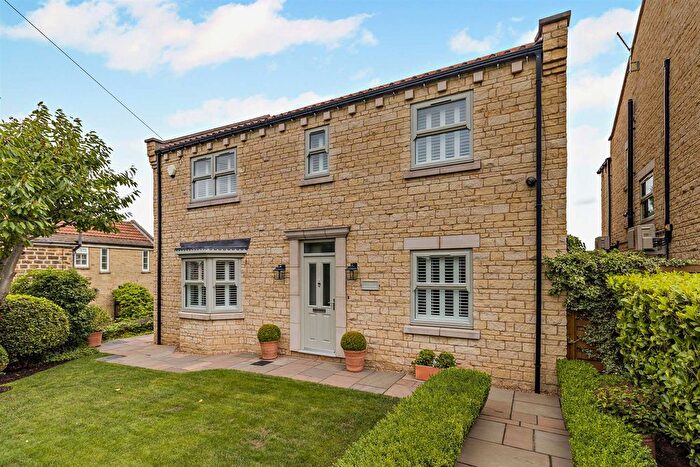 4 Bedroom Detached House For Sale In Main Street, Old Ravenfield, Rotherham, S65