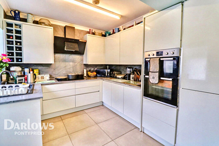 5 Bedroom Detached House For Sale In Cardiff Road, Pontypridd, CF37