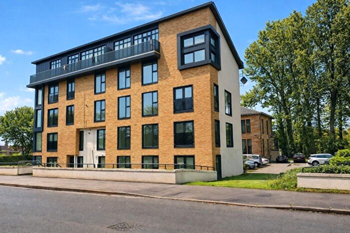 2 Bedroom Flat To Rent In Berryknowes Avenue, Cardonald, Glasgow, G52