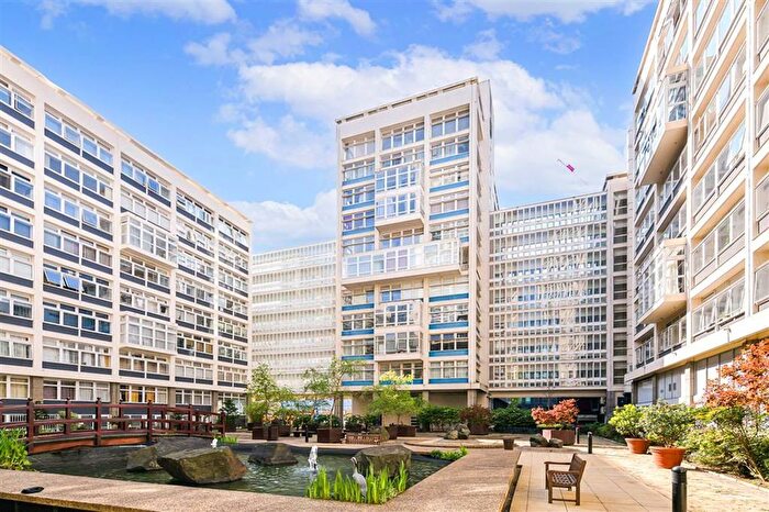 2 Bedroom Flat To Rent In Newington Causeway, Borough, SE1