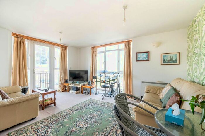 2 Bedroom Flat To Rent In Jupp Road, Stratford, London, E15