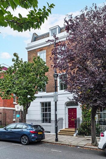 6 Bedroom End Of Terrace House For Sale In College Cross, Barnsbury, N1