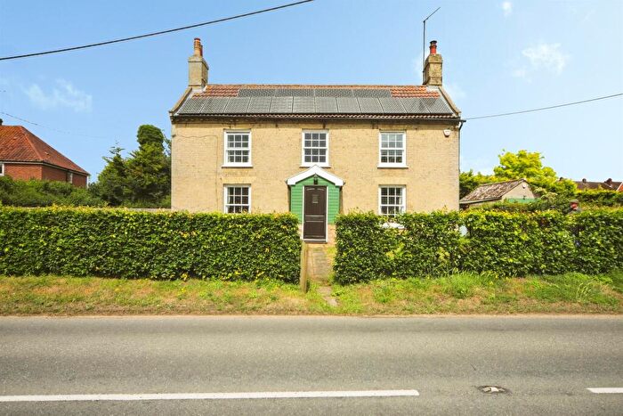 4 Bedroom Detached House For Sale In Main Road, Parham, Woodbridge, IP13