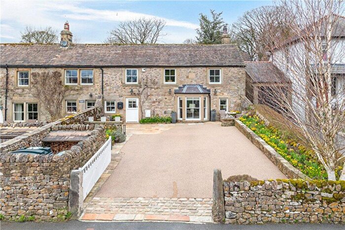 3 Bedroom Barn Conversion For Sale In Hollywell Barn, Hetton, Skipton, BD23