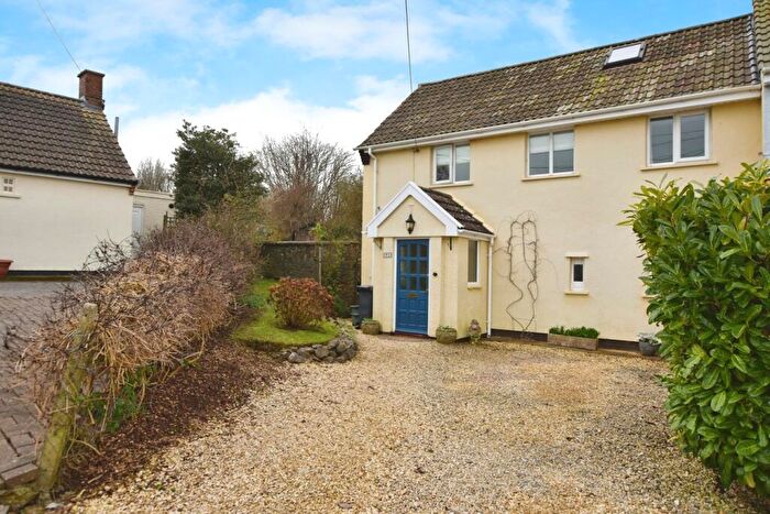 3 Bedroom Semi-Detached House For Sale In Westfield Close, Backwell, Bristol, BS48