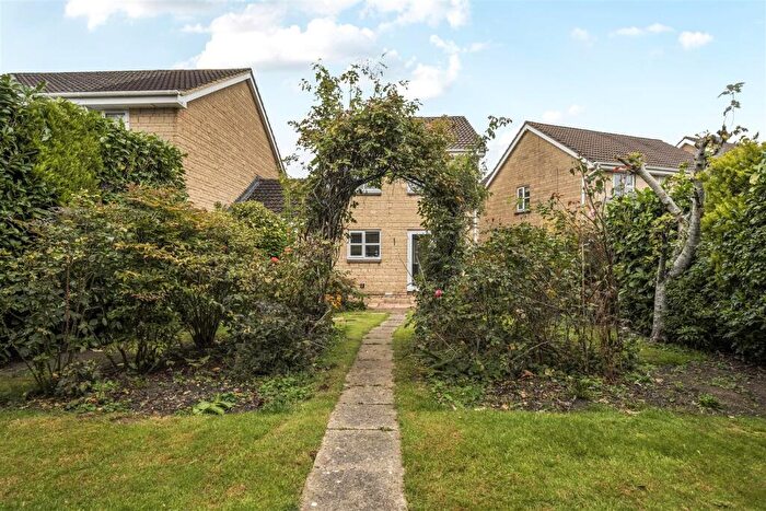 3 Bedroom Detached House For Sale In Sutherland Crescent, Chippenham, SN14